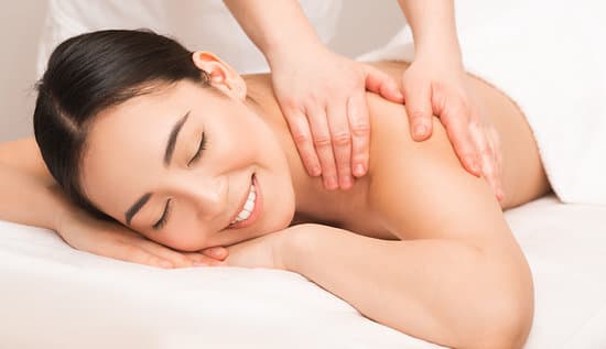 Massage trị liệu body toàn diện